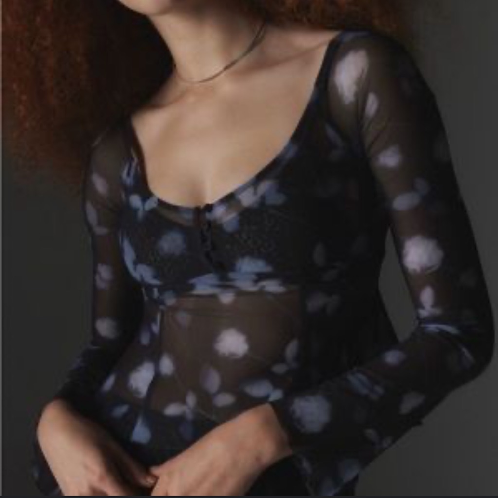 Urban Outfitters Silence + Noise Daphne Sheer Mesh Top Size Xs